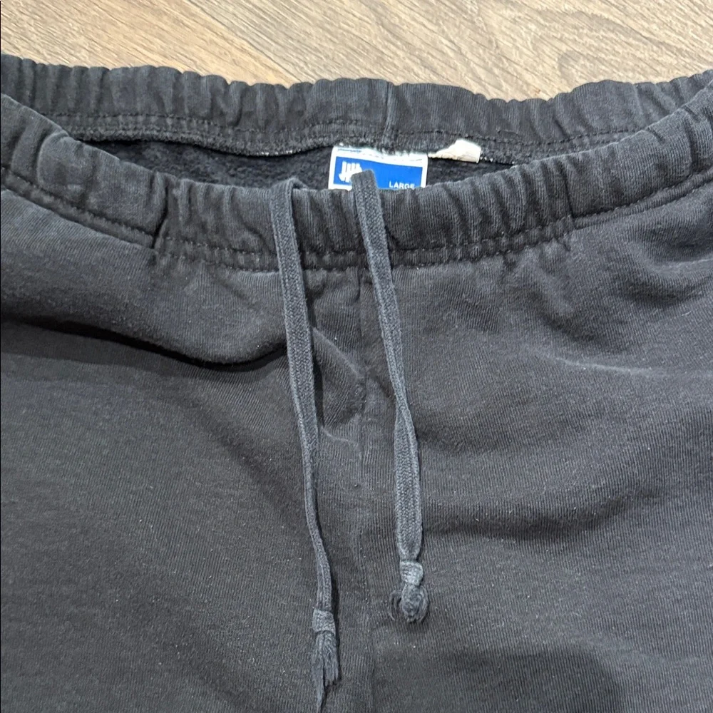 Like new Undefeated Black cloth Athletic Shorts - Picture 3 of 7